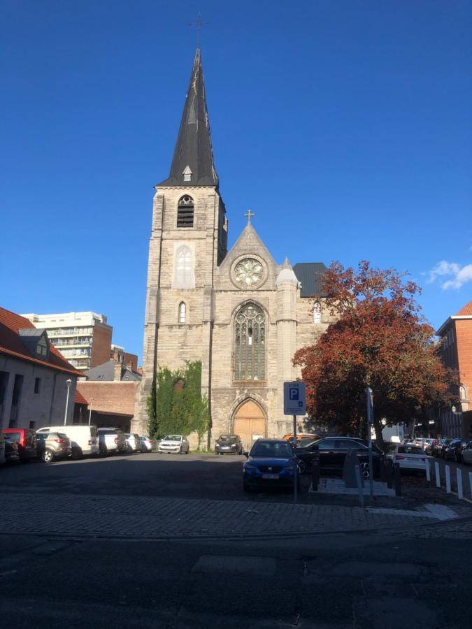 Appartement Centre Ville Tournai Esterno foto